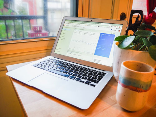 電銷封卡是因?yàn)槭裁丛蛟斐傻?